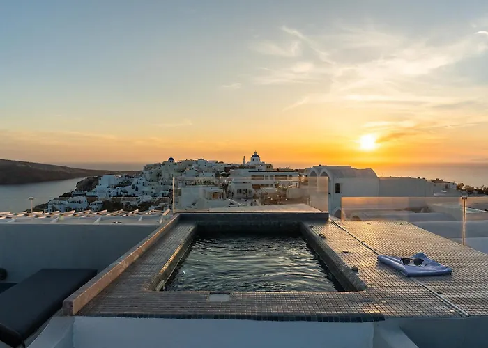 Enalion White Suites Oia